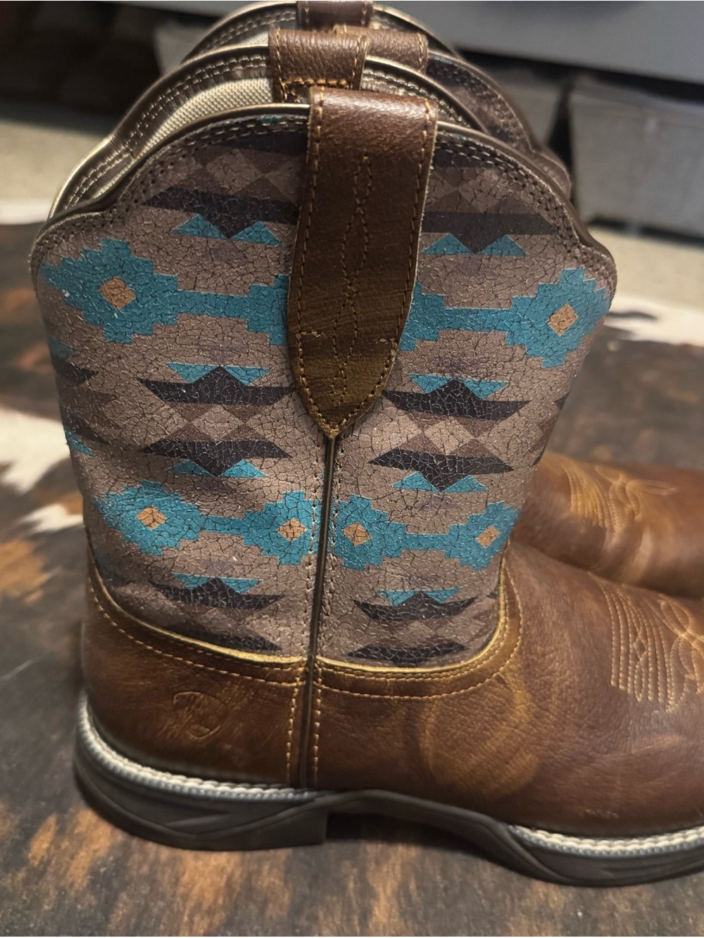 Short Ariat Brown Leather Cowboy Boots with Turquoise design